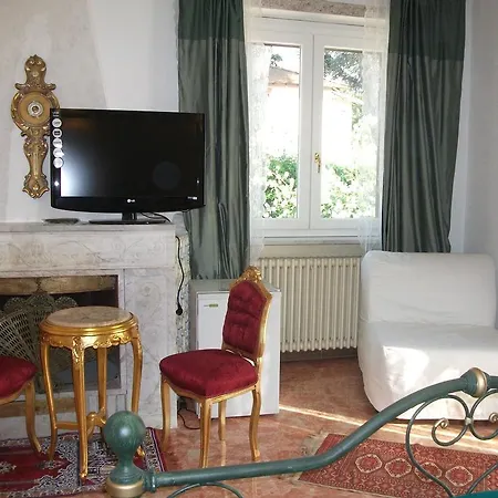 Vittoria Colonna Bed & Breakfast Marino