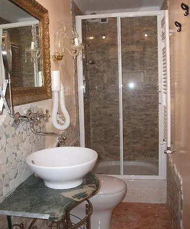 Alojamento de Acomodação e Pequeno-almoço Vittoria Colonna